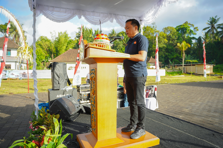 Pemkab Badung Gelar Bulan Bhakti Gotong Royong Masyarakat di Desa Kuwum Mengwi