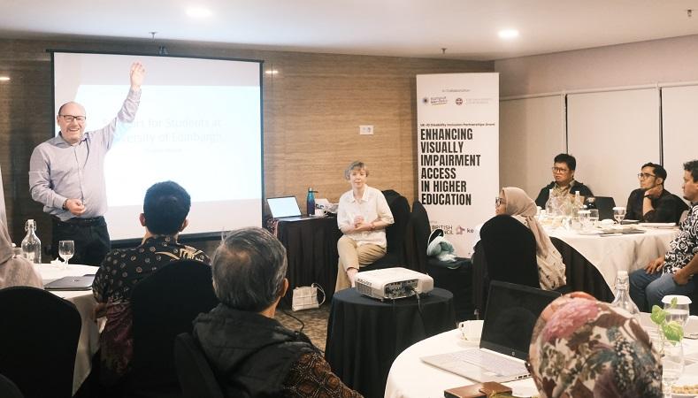 UAI Gandeng University of Edinburgh Hadirkan Kampus Ramah Disabilitas