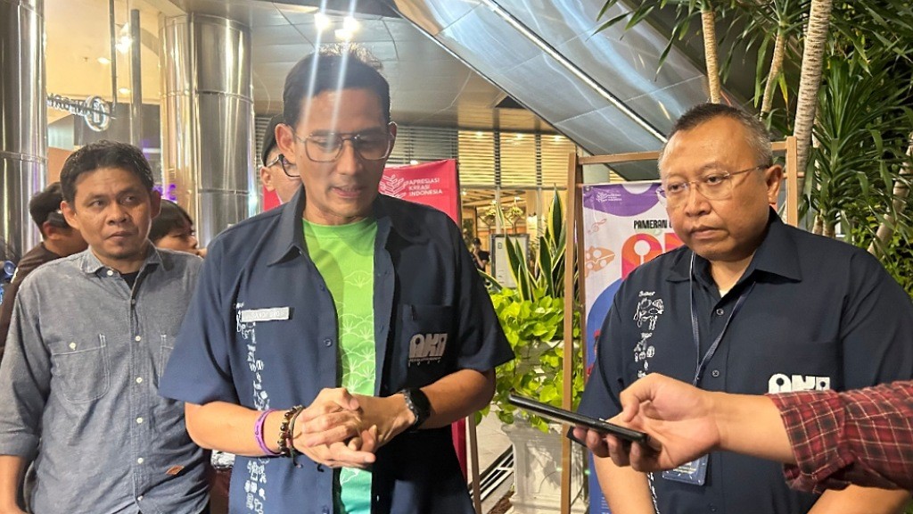 Kemeriahan AKI 2024 di Bekasi, Sandiaga Uno: Produk Ekrafnya Inovatif dan Menyala!