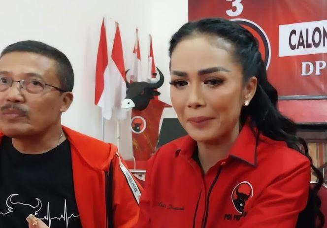Pilkada 2024, Krisdayanti Kembalikan Formulir Bakal Cawalkot ke PDIP Batu