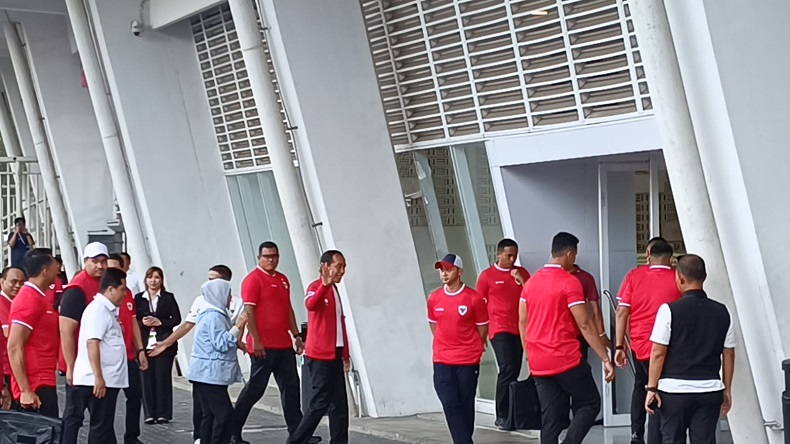 Jokowi Nonton Langsung Timnas Indonesia Vs Irak di GBK
