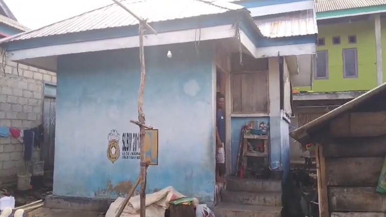 Kisah Pilu Satu Keluarga di Buton 5 Tahun Tinggal di Bangunan Bekas Toilet Umum