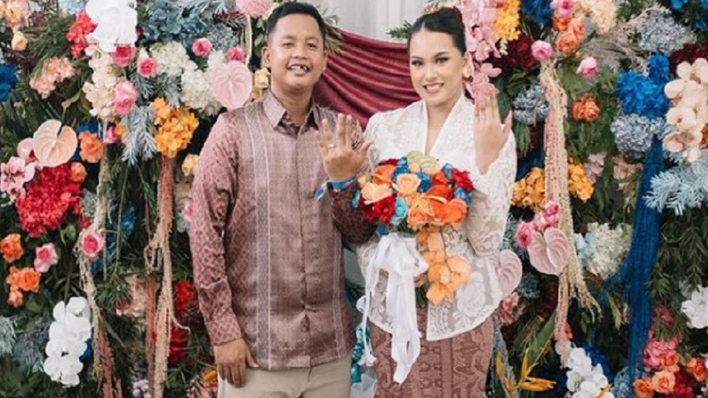 Dustin Tiffani Resmi Lamar Ditha Rizky Amalia, Rekan Artis: Semoga Lancar Saudara!