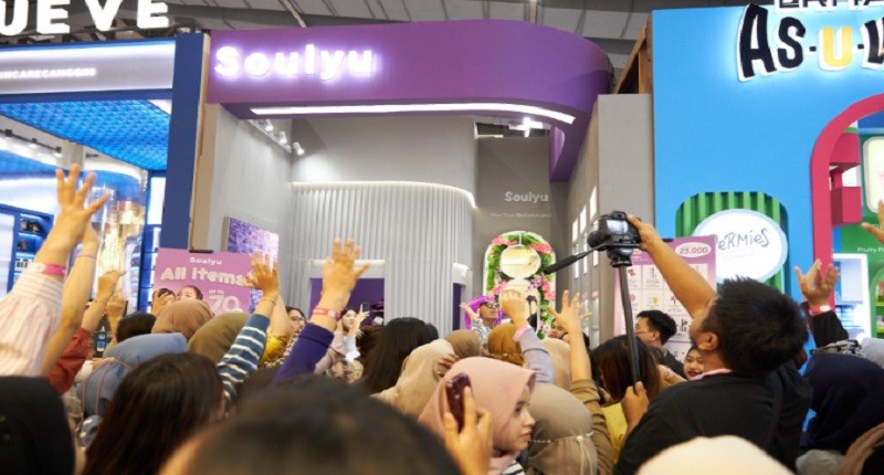 Keseruan di Booth Soulyu pada Acara Jakarta X Beauty 2024 di JCC