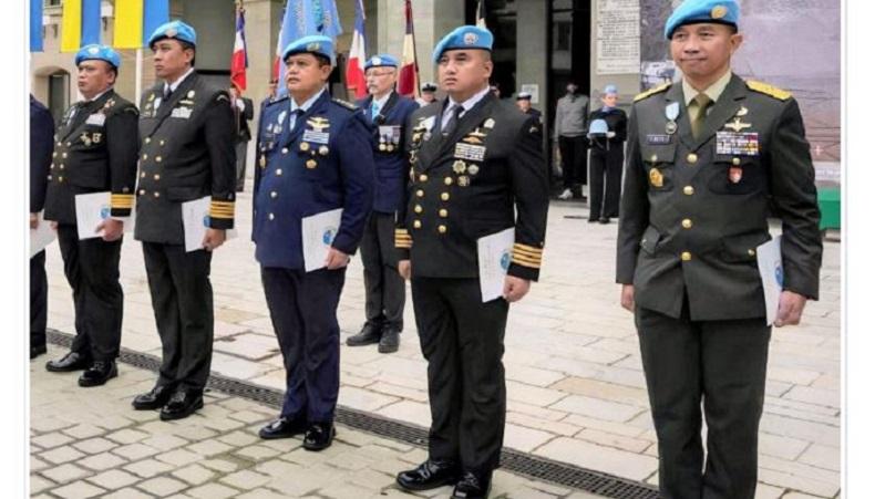 Membanggakan, 5 Perwira TNI dan 1 Perwira Polri Terima Medali Perdamaian dari PBB