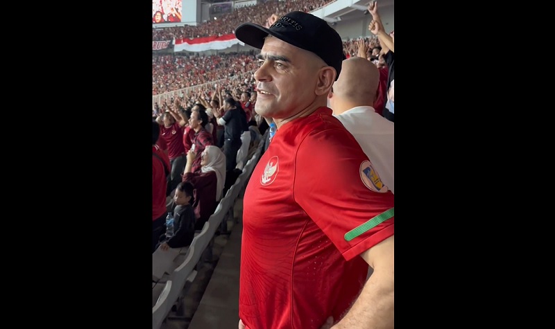 Miris! Cristian Gonzales Nonton Timnas Indonesia di Kursi Tribune, PSSI Disindir Kurang Hormati sang Legendaris