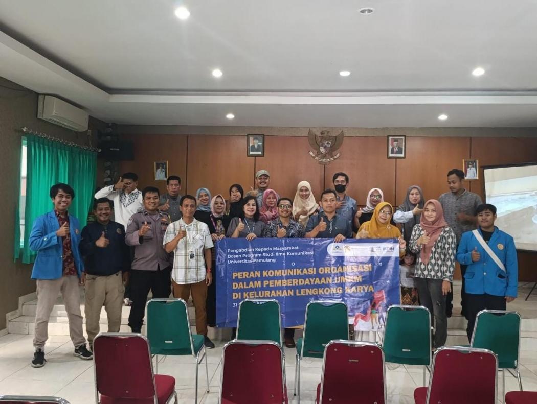 Universitas Pamulang Gelar Pengabdian Masyarakat: Berdayakan UMKM di Lengkong Karya Serpong