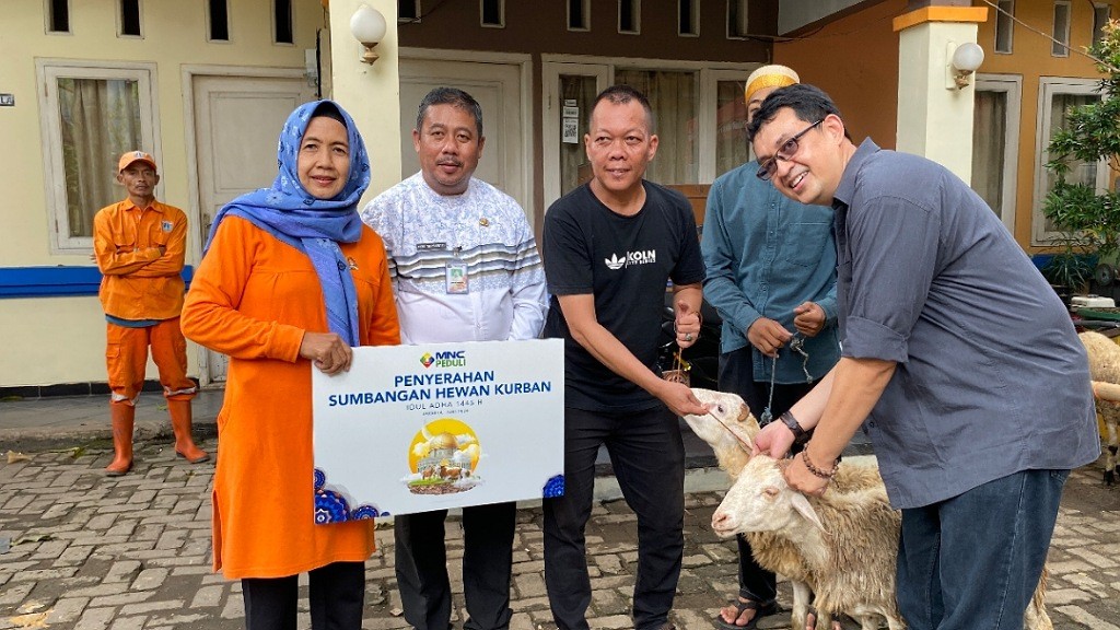 MNC Peduli Beri 8 Hewan Kurban, Lurah Kebon Sirih: Terima Kasih atas Kepercayaannya 