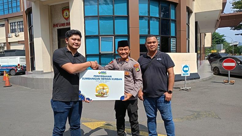 MNC Peduli Salurkan Sapi Kurban ke Polres Jakpus untuk Dibagikan ke Warga