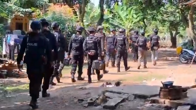Tukang Bubur Terduga Teroris di Karawang Terafiliasi dengan ISIS