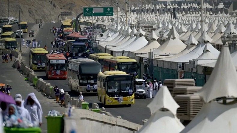 Suhu Saudi Tembus 50 Derajat Celsius, Jemaah Haji Indonesia Kelelahan dan Dehidrasi
