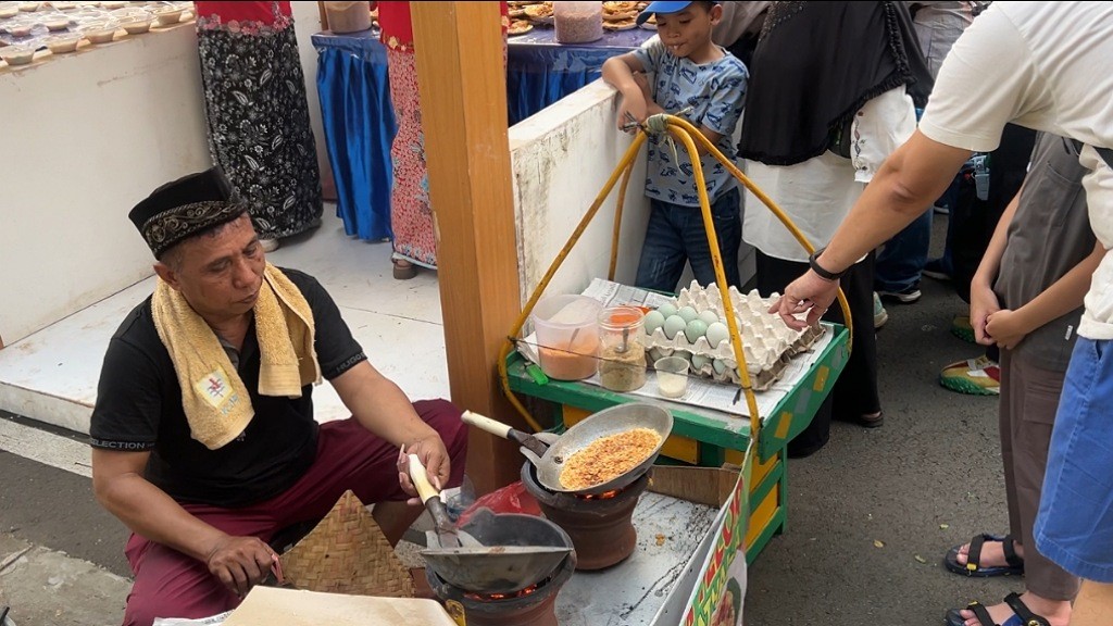 HUT Ke-497 Jakarta, TMII Bagi-Bagi Bir Pletok dan Es Selendang Mayang Gratis