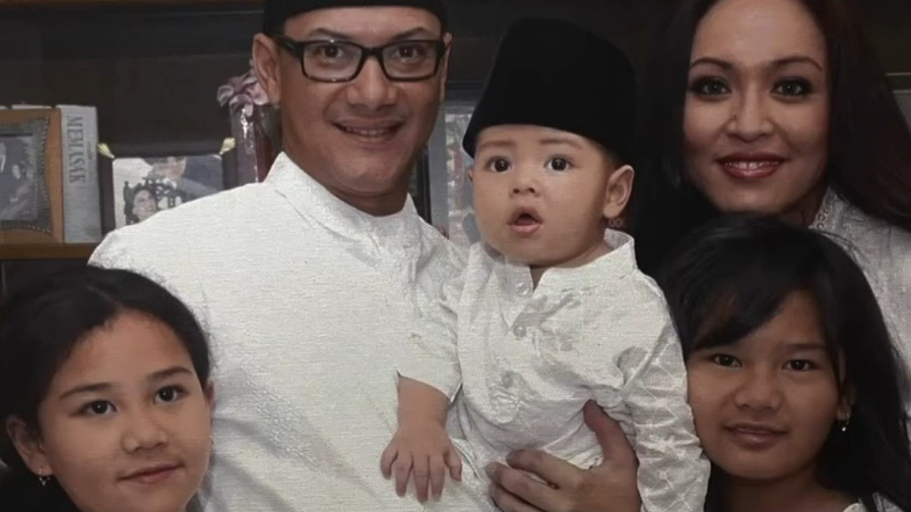 Mengharukan! Angelina Sondakh Bagikan Foto Adjie Massaid di Momen Lamaran Aaliyah dan Thariq Halilintar