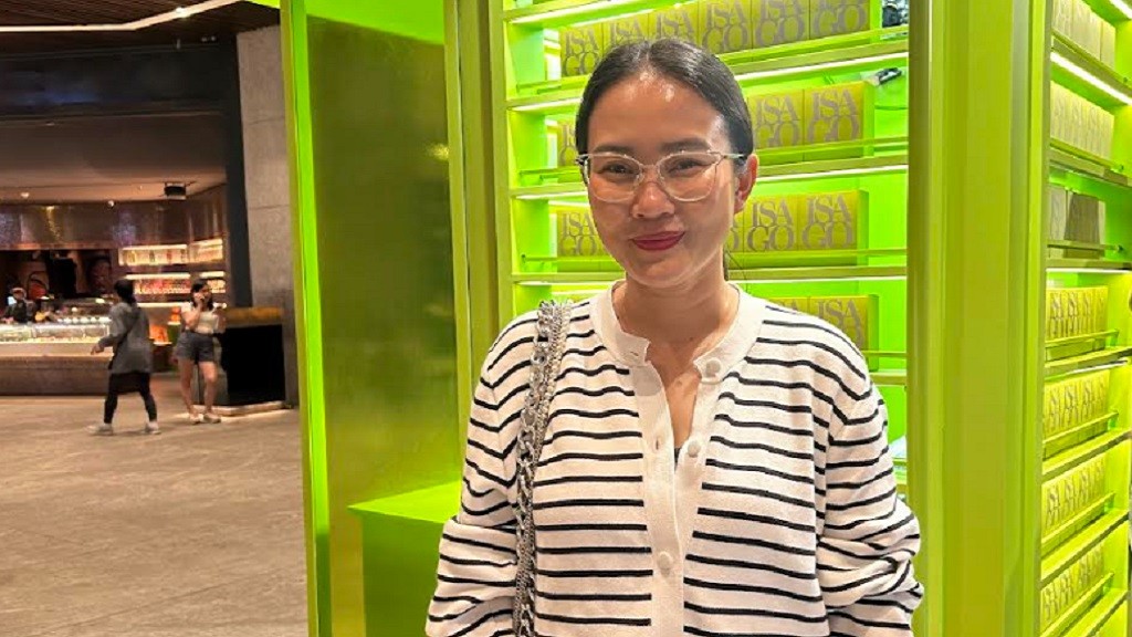 Influencer Arinda Kristie Terpukau dengan Desain Koleksi ISAGO Terbaru: Menarik Banget Konsepnya