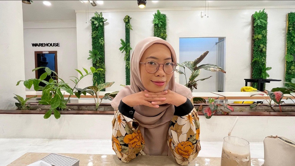 Menggali Potensi Digital: Nurhanafia Hamzah Membuka Jalan Baru di Dunia Konten