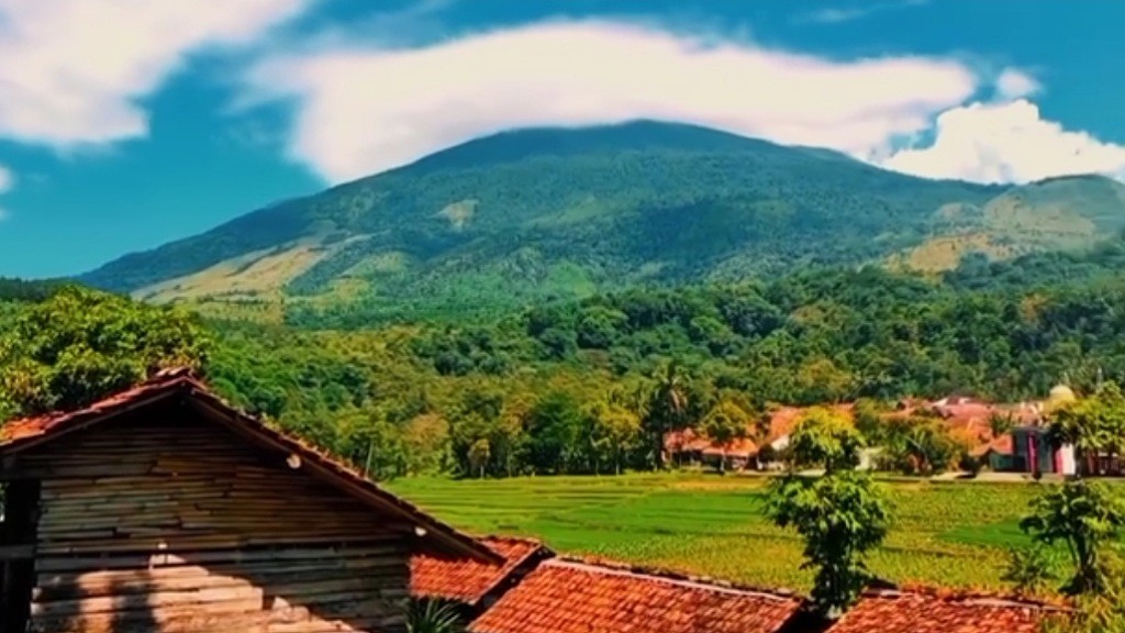 6 Desa di Kuningan Harus Dikunjungi saat Liburan, Udaranya Masih Sejuk dengan Terasering Hijau