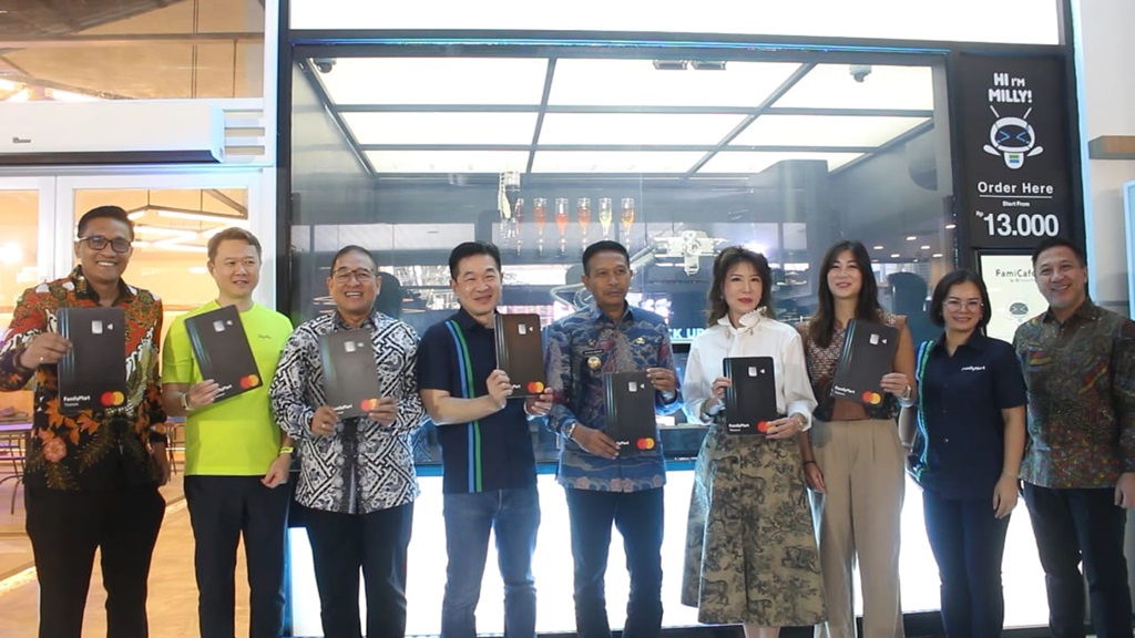 MNC Bank Luncurkan FamilyMart MNC Titanium Card, Apa Saja Keuntungannya?