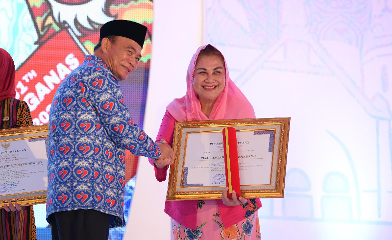 Sukseskan Pembangunan Keluarga, Pemkot Semarang Raih Penghargaan dari BKKBN