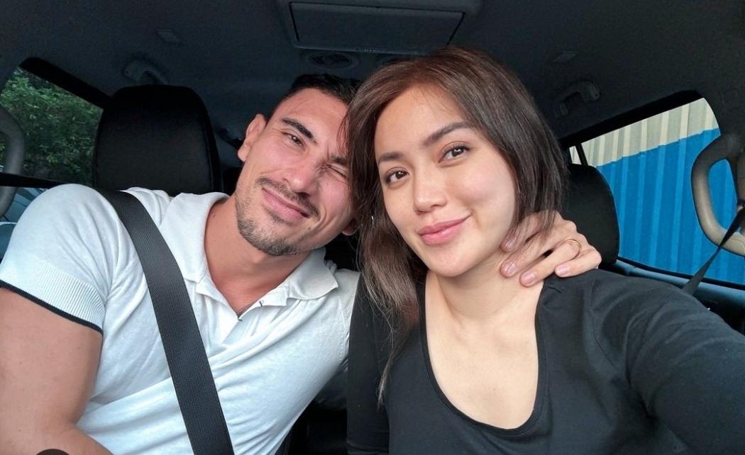 Hamil Anak Ketiga, Jessica Iskandar Tak Suka Dekat Suami