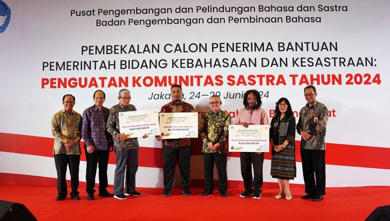 Kemendibudristek Kembali Salurkan Bantuan Pemerintah Bidang Kebahasaan dan Kesastraan