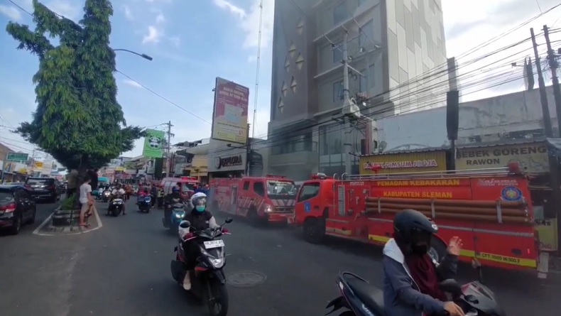Kronologi Kebakaran Hotel di Sleman, Terdengar Ledakan lalu Keluar Asap