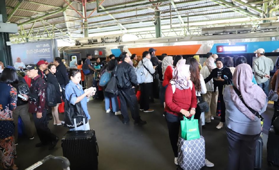 Penumpang Kereta Melonjak pada Libur Sekolah, Tembus 165.068 Orang Hari Ini