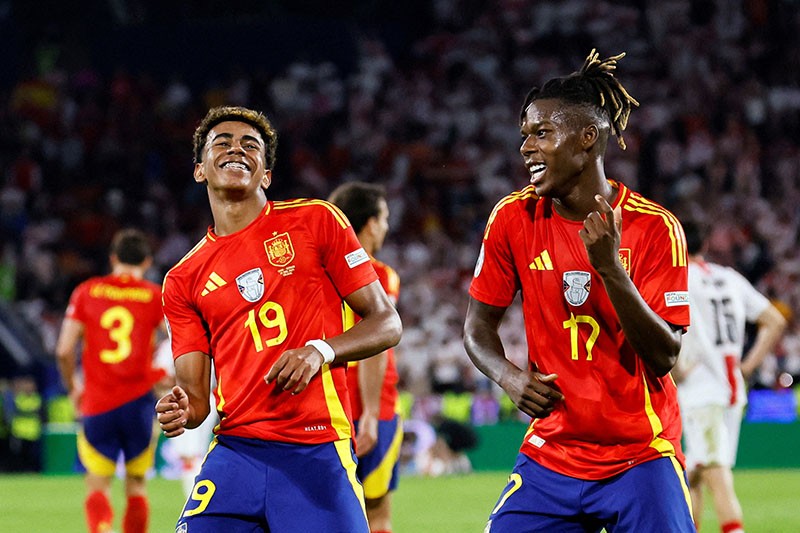 Ngeri! Presiden Barcelona Ingin Duetkan Lamine Yamal dan Nico Williams 