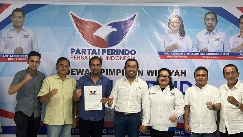 Pilkada 2024, Partai Perindo Sumut Serahkan 2 Dukungan dan 15 Surat Tugas ke Calon Kepala Daerah