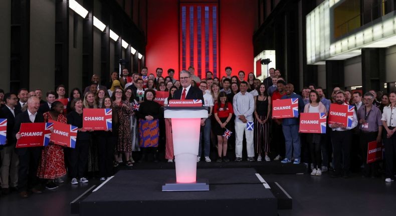 Wow! Para Aktivis Pro-Palestina Rebut Kursi Parlemen Inggris