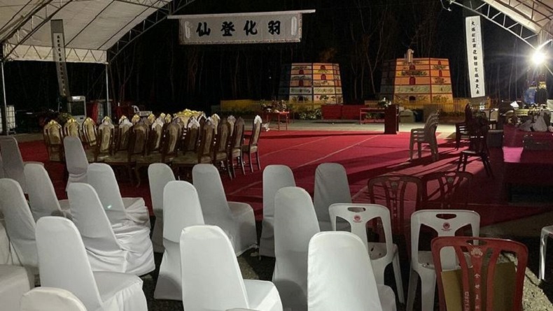 Seram, Permakaman Ini Putar Film untuk Hibur Arwah Jenazah Tak Diklaim Dilengkapi Ratusan Kursi Kosong