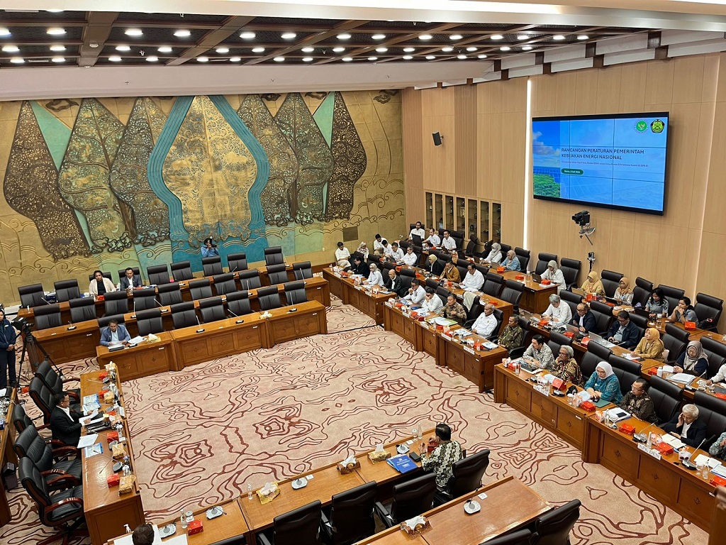Menteri ESDM Minta DPR Setujui Harmonisasi RPP Kebijakan Energi Nasional yang Rampung Revisinya
