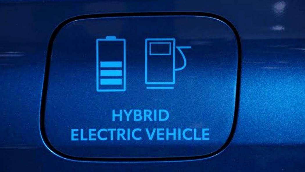 Produsen Otomotif Masih Tunggu Insentif Mobil Hybrid