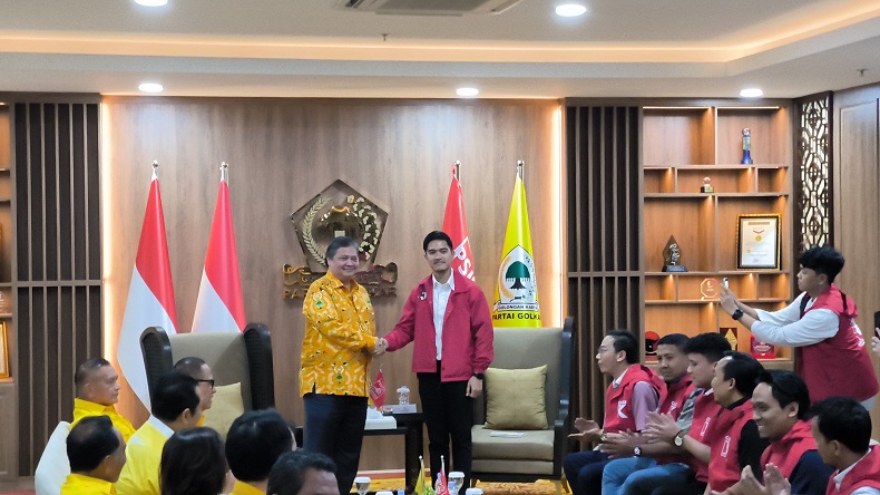 Airlangga hingga Bamsoet Sambut Kaesang di Kantor DPP Partai Golkar