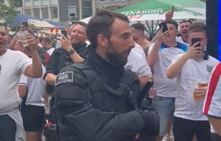 Viral Polisi Mirip Pelatih Inggris Gareth Southgate, Begini Penampakannya