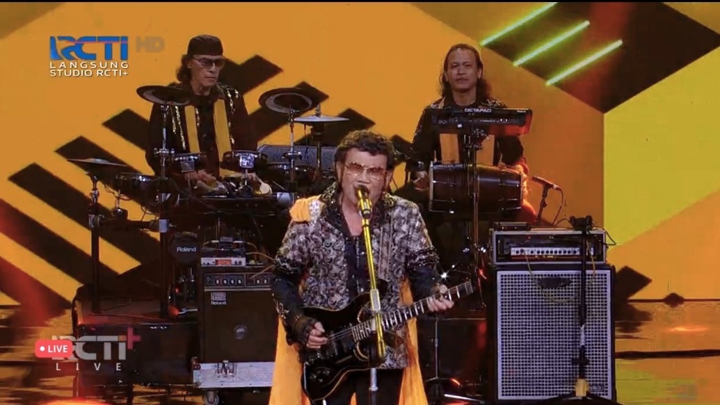 Rhoma Irama Getarkan Panggung Concert Celebration Indonesian Television Awards 2024