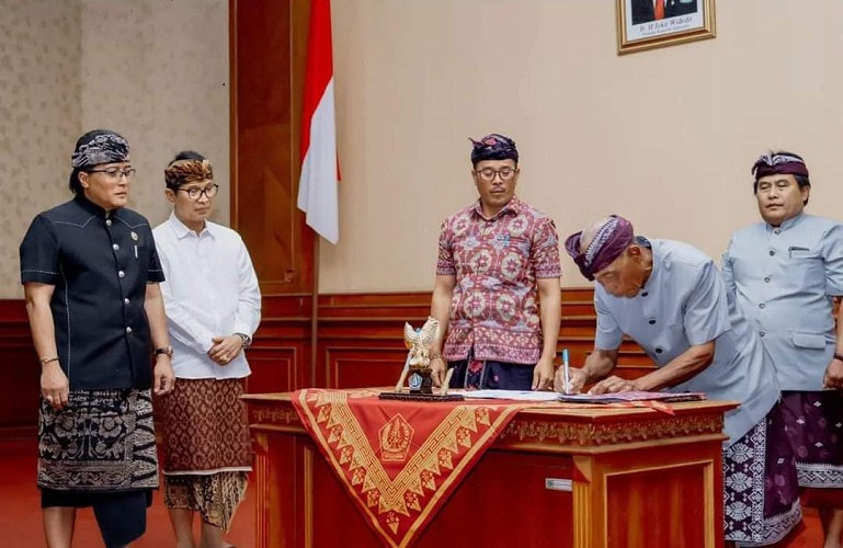 Bupati Badung Hadiri Sosialisasi Pemasaran Beras dan MoU Pembelian Gabah Petani