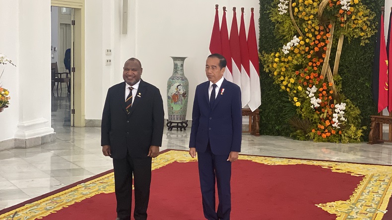 Bertemu PM Marape, Jokowi Sampaikan Dukacita atas Longsor di Papua Nugini
