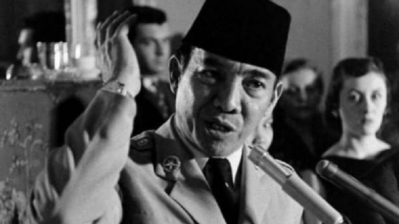 Seperti Donald Trump, Soekarno Hampir Kena Peluru Pembunuh