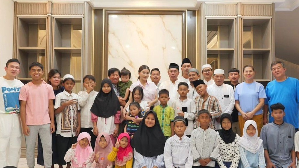 Syukuran Rumah Baru, Sarwendah Gelar Pengajian bersama Anak Yatim