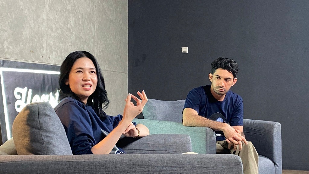 Jarang Bertemu, Ternyata Reza Rahadian dan Laura Basuki Sudah Sahabatan 14 Tahun