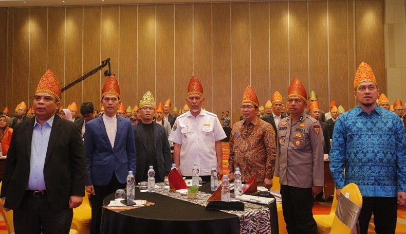 3 Tantangan Krusial Pengelolaan Zakat di Indonesia Diungkap dalam Munas FOZ ke-10