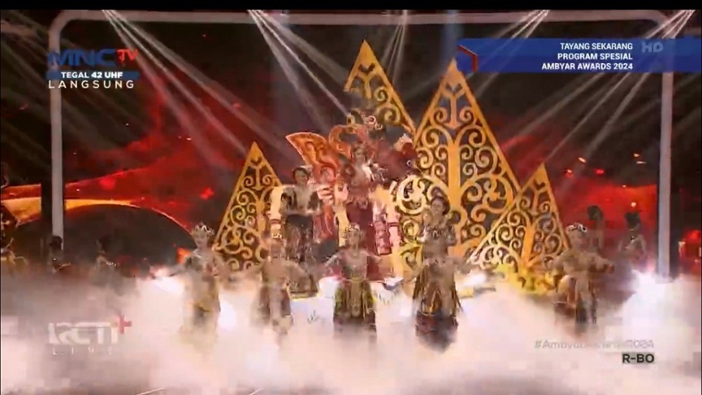 Ambyar Awards 2024 Dibuka oleh Penampilan Epik Inul Daratista, Sruti, dan Sundari Sukotjo