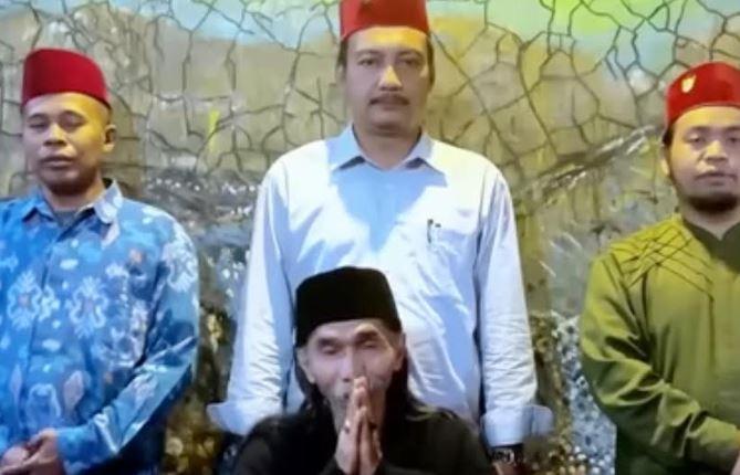 Abuya Mama Ghufron Minta Maaf usai Video Ceramah Bicara dengan Malaikat Bikin Geger