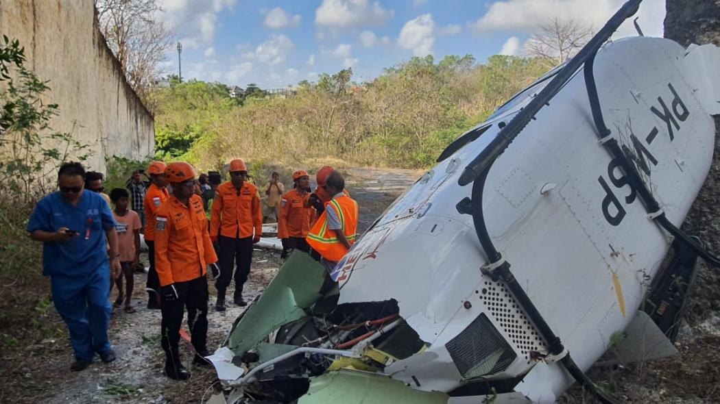 Helikopter Jatuh di Kuta Selatan Bali, Seluruh Penumpang Selamat