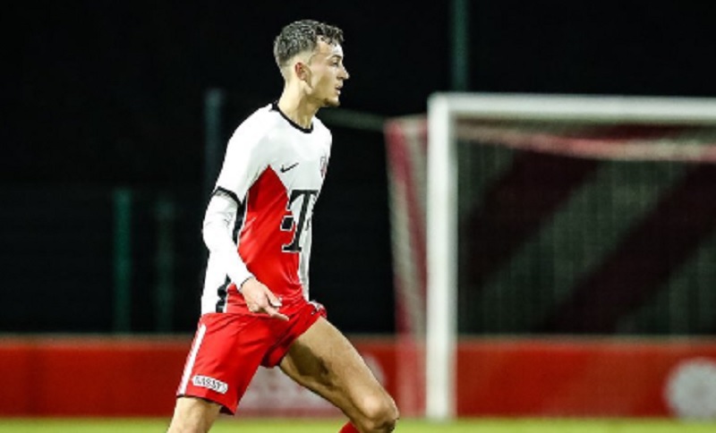 Ivar Jenner Beraksi, FC Utrecht Kalahkan Mantan Klub Raul Gonzalez