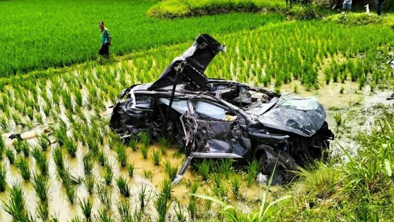 Pilu! Ayah dan 5 Anak Tewas Kecelakaan Mobil Tertabrak Kereta di Deliserdang, Ibu Luka Berat