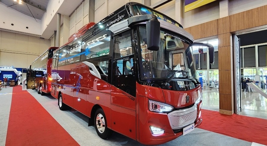 Pakai Karoseri Tentrem, Bus Listrik Orionis 8NV Mejeng di GIIAS 2024