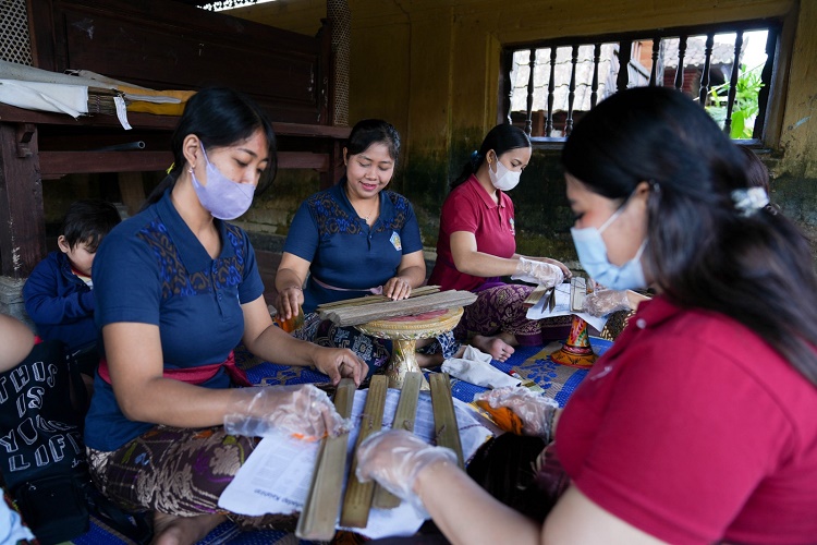 Lestarikan Naskah Kuno, Disbud Badung Gelar Konservasi Lontar