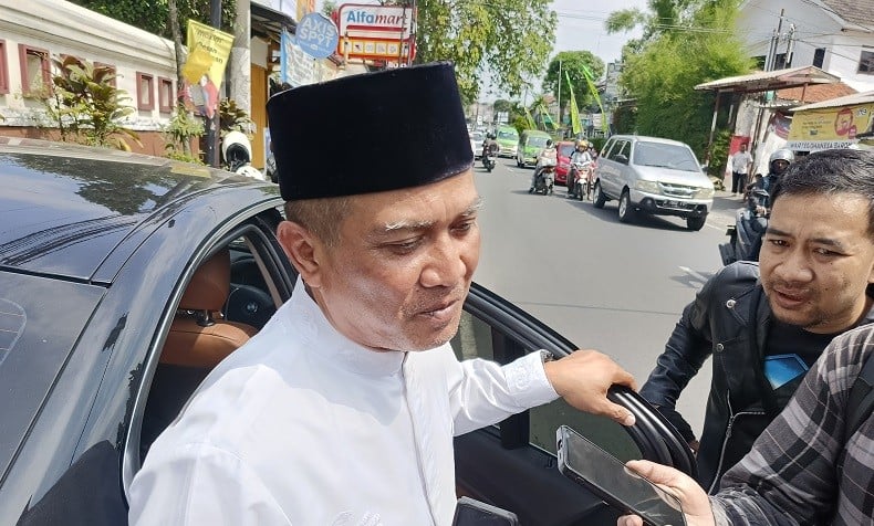 Hamzah Haz Langsung Dimakamkan di Cisarua Bogor usai Disalatkan di Jakarta