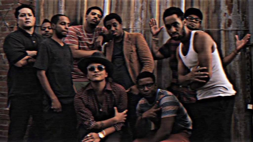 Makna Lagu Locked Out of Heaven - Bruno Mars: Ketergantungan Cinta